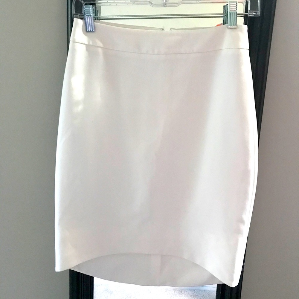 White hi-low Express pencil skirt